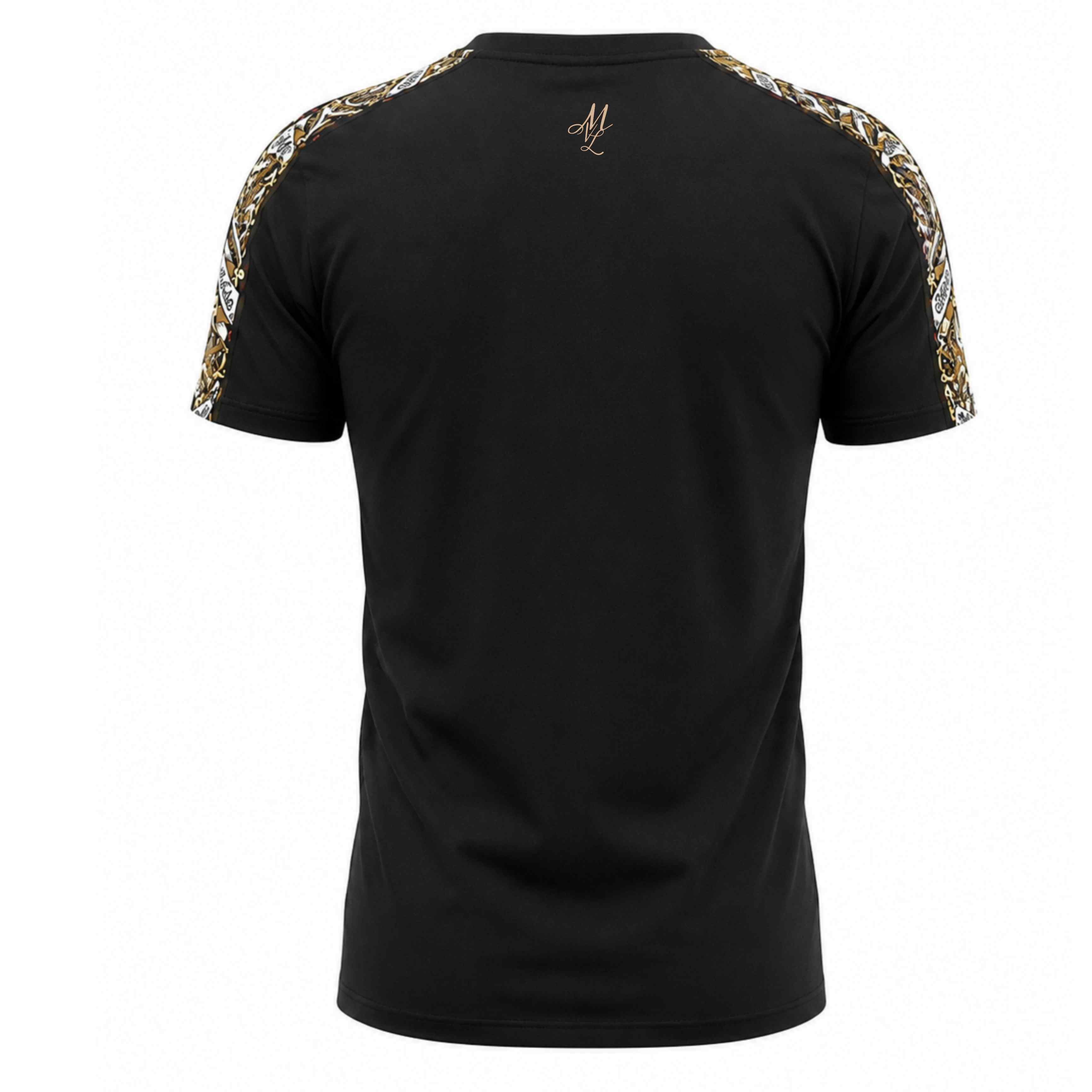 Camiseta negra con estampado ornamentado de Savage